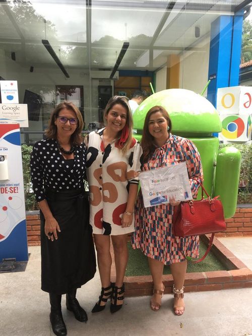 Dirigentes visitam a primeira Escola de Referência Google for Education da América Latina